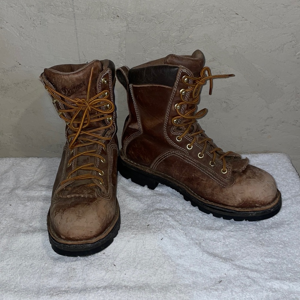 Women’s Danner Boots with steel toe, vibram sole, and Gore-Tex size 9